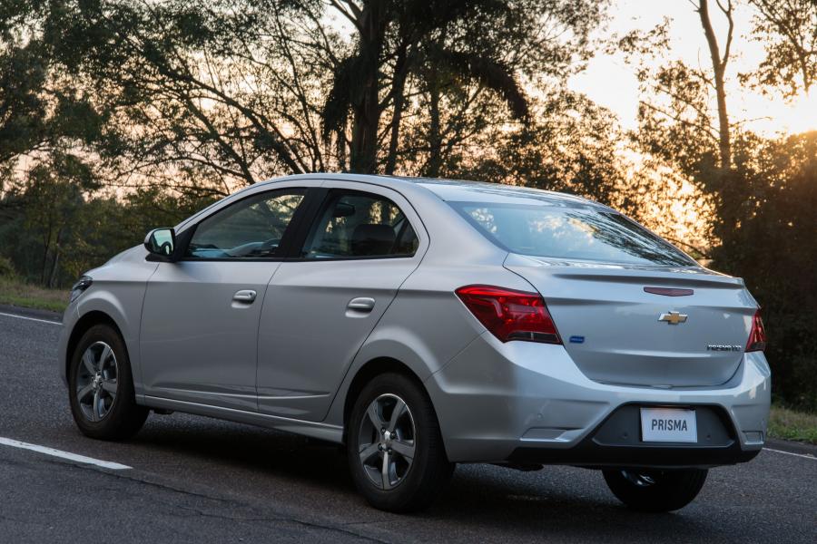  Chevrolet Prisma 2016 года  (фото 13 из 40)